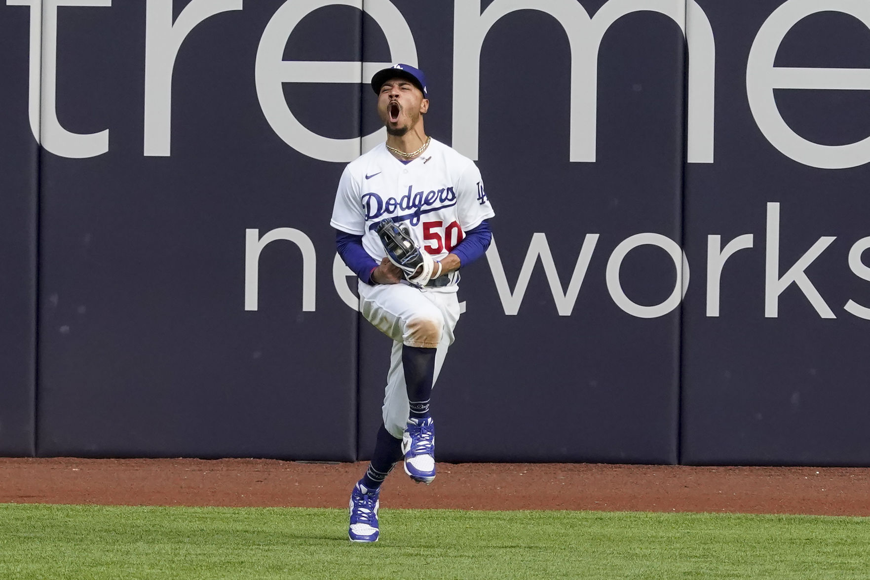 APTOPIX NLCS Braves Dodgers Baseball